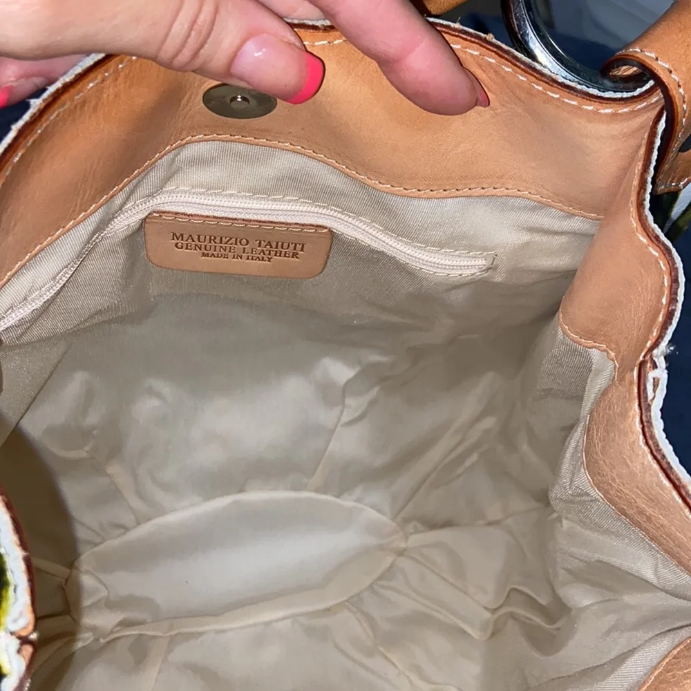 Nwot Maurizio Taiuti Floral italian Leather hobo bag_15